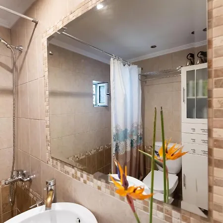 2br Lefkas House
